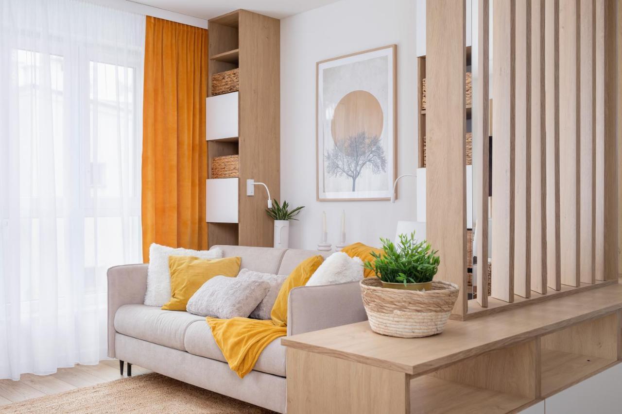 City Studio With Ac Czarnowiejska By Renters Krakkó Kültér fotó